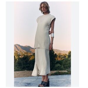 Zara NWT Elegant Cream Pleated layered midi Dress silk like fabric size M